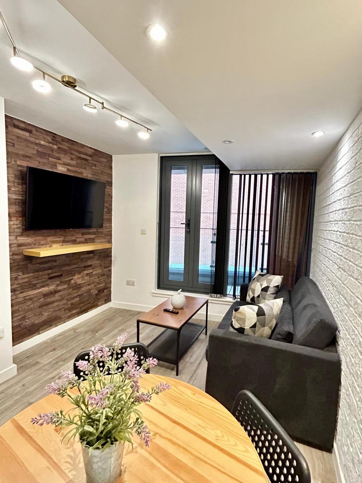 One Bed Apartment - City Centre 맨체스터 외부 사진